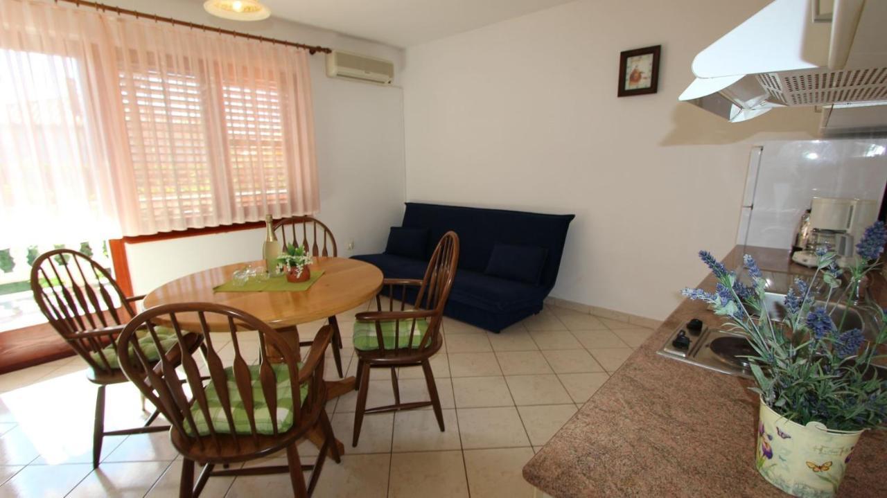 מאלינסקה Apartments Miko מראה חיצוני תמונה